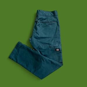 Dickies Men's Green Trousers - Size 33x30